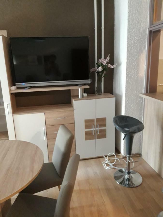 Apartman Centros Osijek Zewnętrze zdjęcie