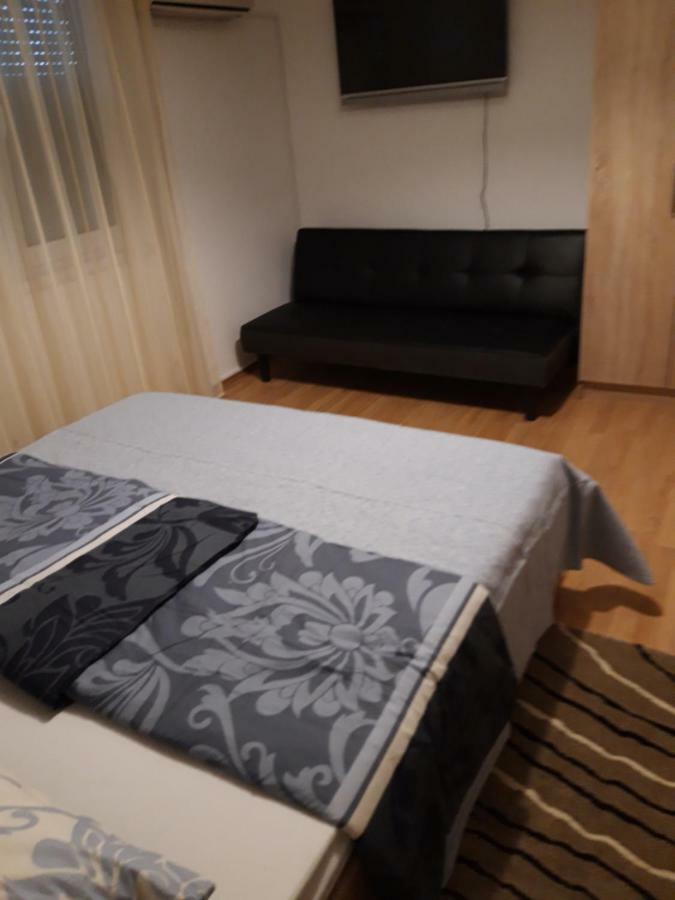 Apartman Centros Osijek Zewnętrze zdjęcie